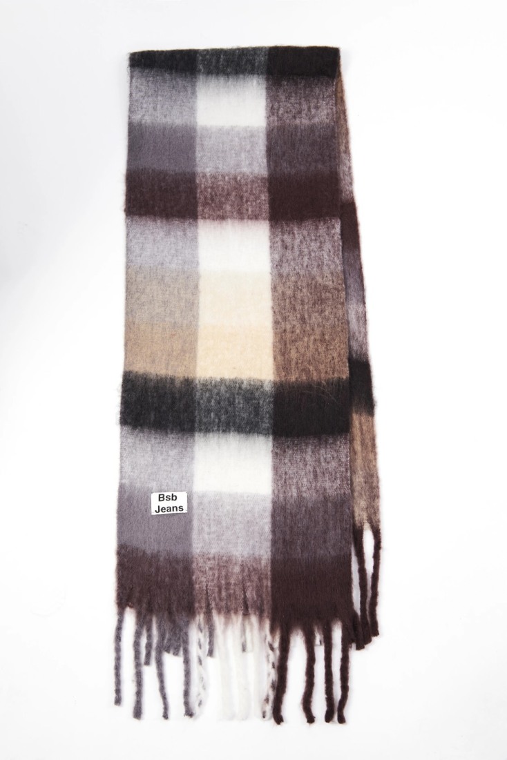 Κασκόλ: Τα σχέδια που ξεχωρίσαμε στην αγορά