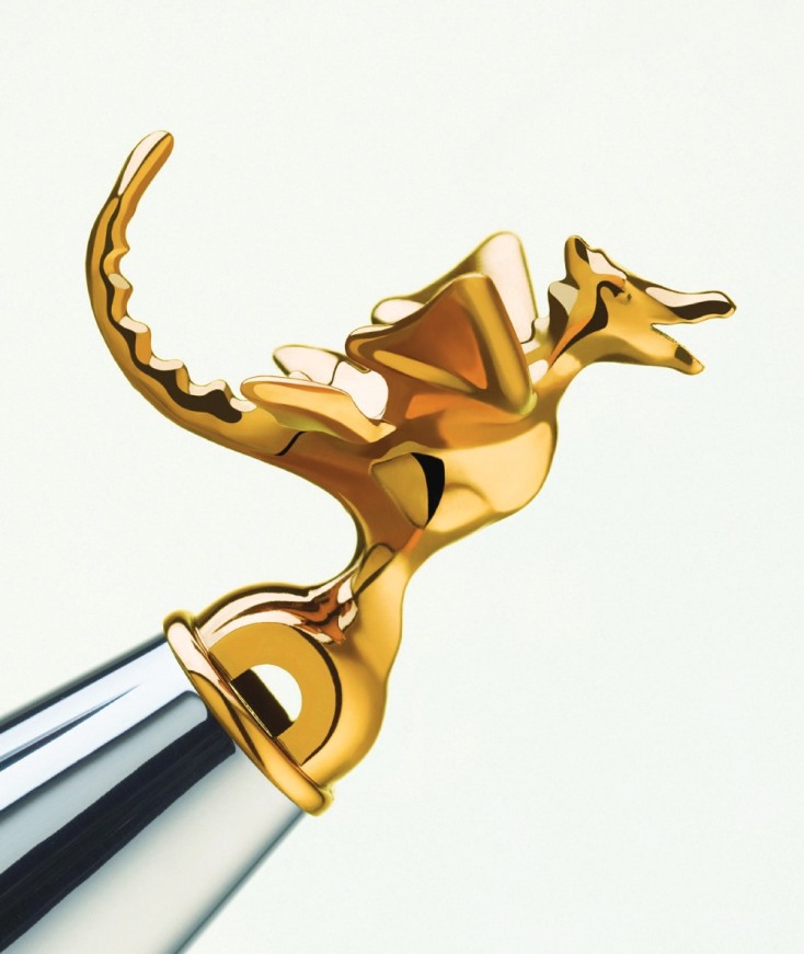 ΠΑΡΟΥΣΙΑΣΗ Καπάκι βραστήρα Τea Rex της Alessi, σχέδιο Michael Graves