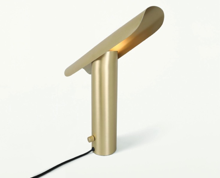 MYRAN SCANDINAVIAN DESIGN Φωτιστικό επιτραπέζιο T-Lamp της Frama 