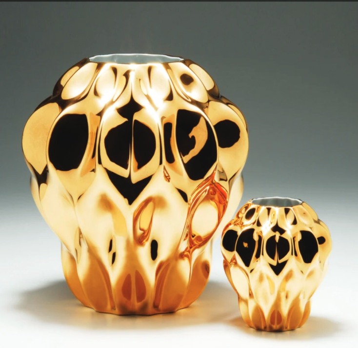 INTERNI Eπιτραπέζια πορσελάνινα βάζα Plissan glossy της Holaria