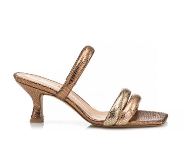 Παπούτσια από NAK