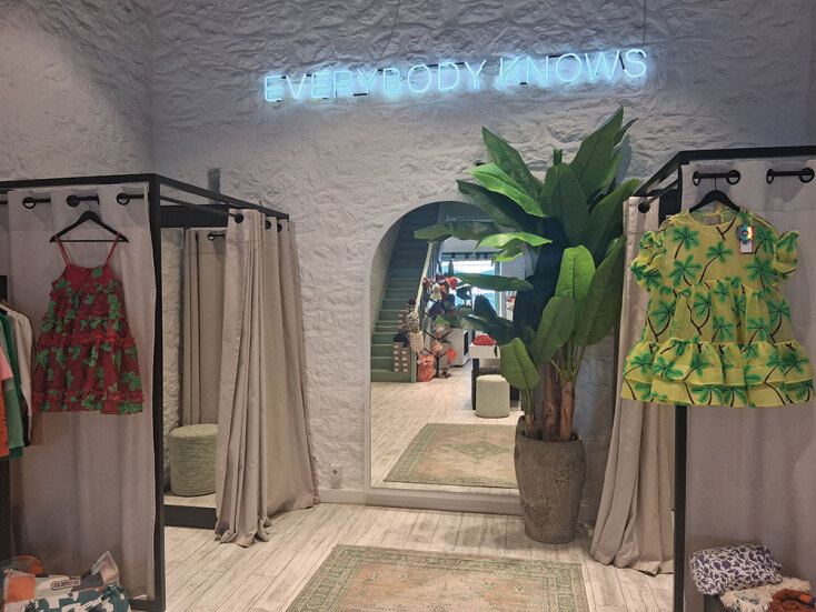 Everybody Knows Hydra: Όταν η αισθητική γίνεται εμπειρία