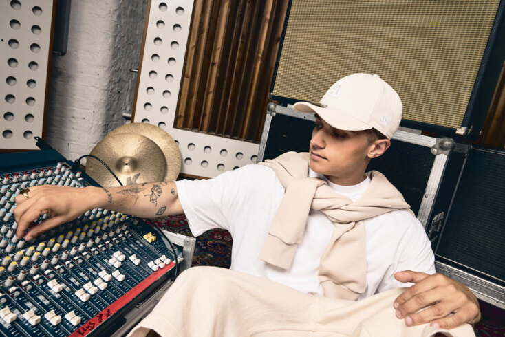 M-Crown: Η νέα εποχή ενός κλασικού