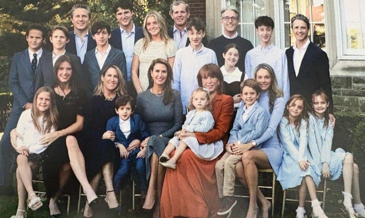 Η ευχετέρια κάρτα της ισχυρής πολιτικής οικογένειας Μαλρόνι 