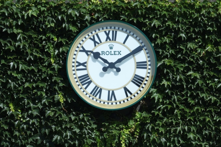 rolex_clock_at_the_all_england_lawn_tennis_and_croquet_club