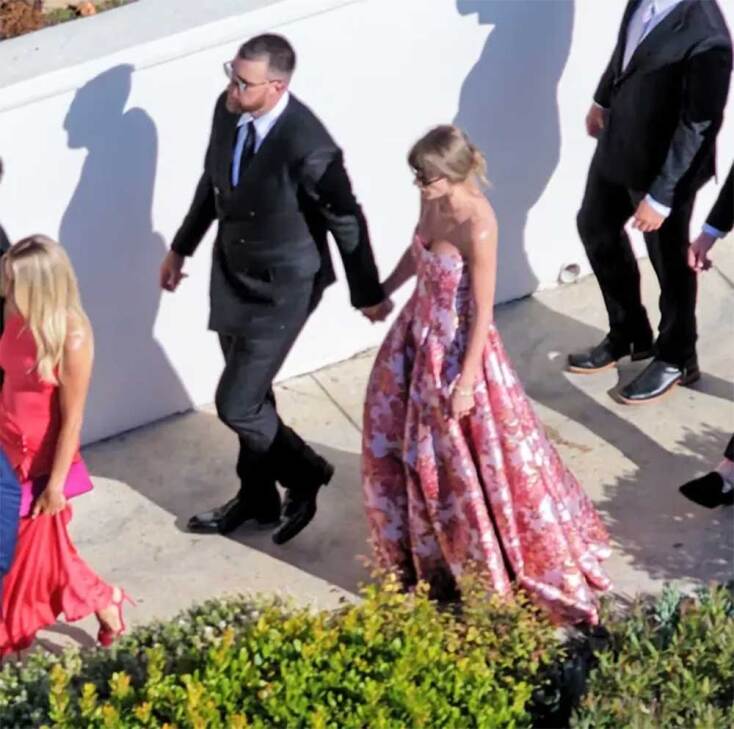 taylor-swift-travis-kelce-2