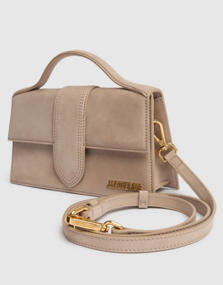 Suede τσάντες: Τα σχέδια που ξεχωρίσαμε στην αγορά