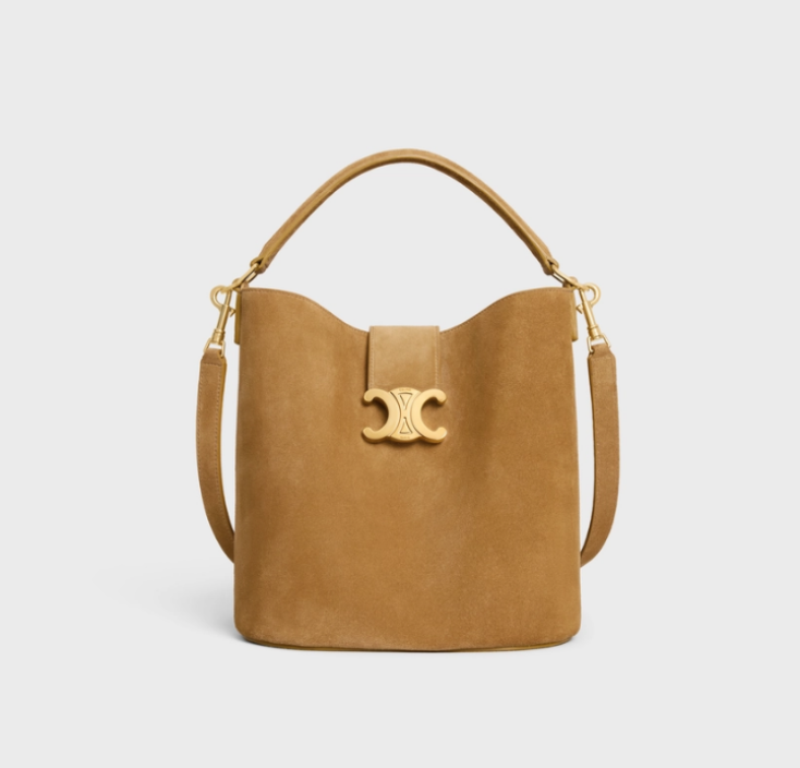 Suede τσάντες: Τα σχέδια που ξεχωρίσαμε στην αγορά