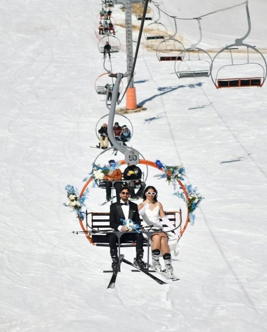 Γάμος σε χιονοδρομικό