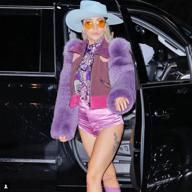 Πώς σας φαίνεται η Lady Gaga με Marc Jacobs;