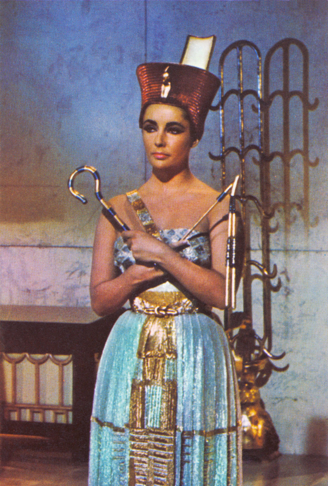 Η Ελίζαμπεθ Τέιλορ στα γυρίσματα της ταινίας Cleopatra, 1962 © Keystone Features/Getty Images/Ideal Image
