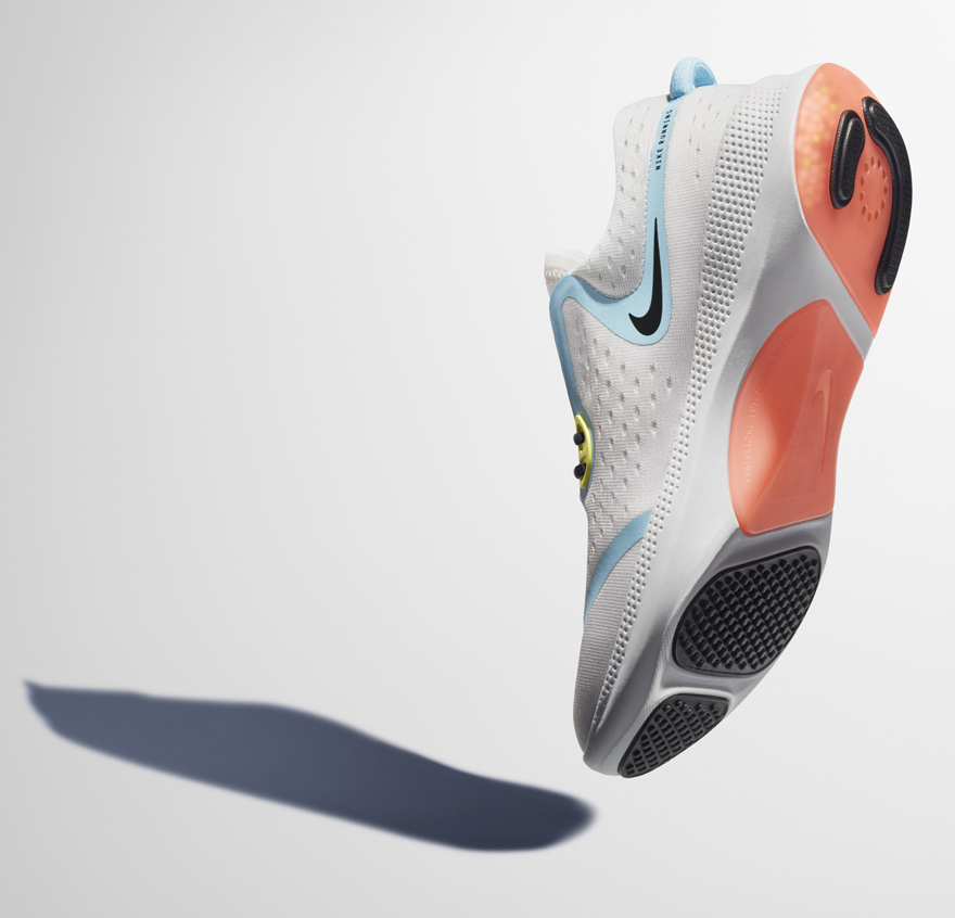 Το νέο μοντέλο Nike Joyride Dual Run με ενσωματωμένη την τεχνολογία Nike Joyride μόλις κυκλοφόρησε.
