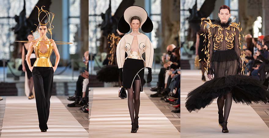 Μοντέλα στην επίδειξη μόδας Schiaparelli στο Παρίσι